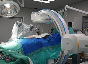 骨科手術(shù)機器人影像設備首選三維C臂還是CT？