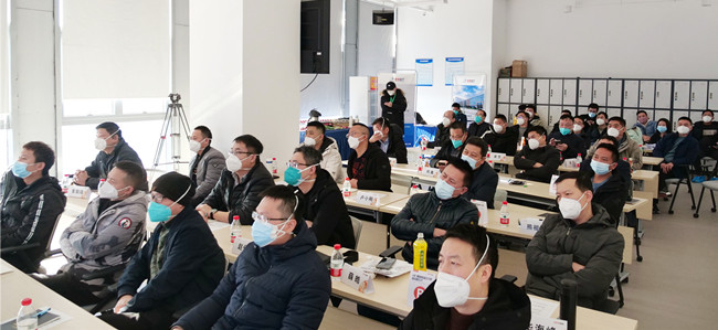 UBE腰椎管減壓術(shù)和椎間融合術(shù)實(shí)操訓(xùn)練營，C形臂影像護(hù)航